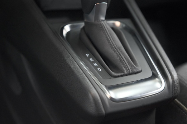 Renault Captur Mild Hybrid 160 EDC Techno | Camera | Navigatie | Apple Carplay | Pack Full Screen