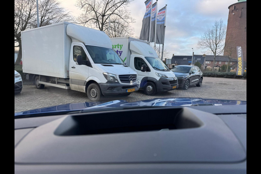 Renault Austral TCe 160 EDC iconic Head up / Elektr bed. stoel / LM velgen / Elektr klep / 360 camera