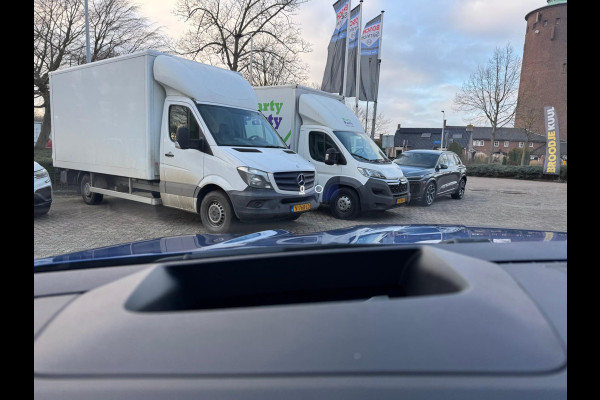 Renault Austral TCe 160 EDC iconic Head up / Elektr bed. stoel / LM velgen / Elektr klep / 360 camera