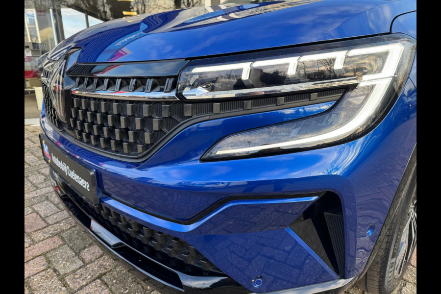 Renault Austral TCe 160 EDC iconic Head up / Elektr bed. stoel / LM velgen / Elektr klep / 360 camera