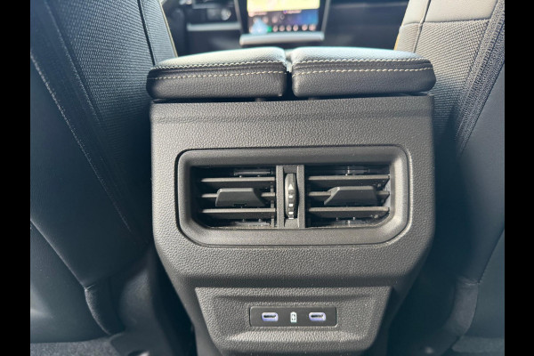 Renault Austral TCe 160 EDC iconic Head up / Elektr bed. stoel / LM velgen / Elektr klep / 360 camera