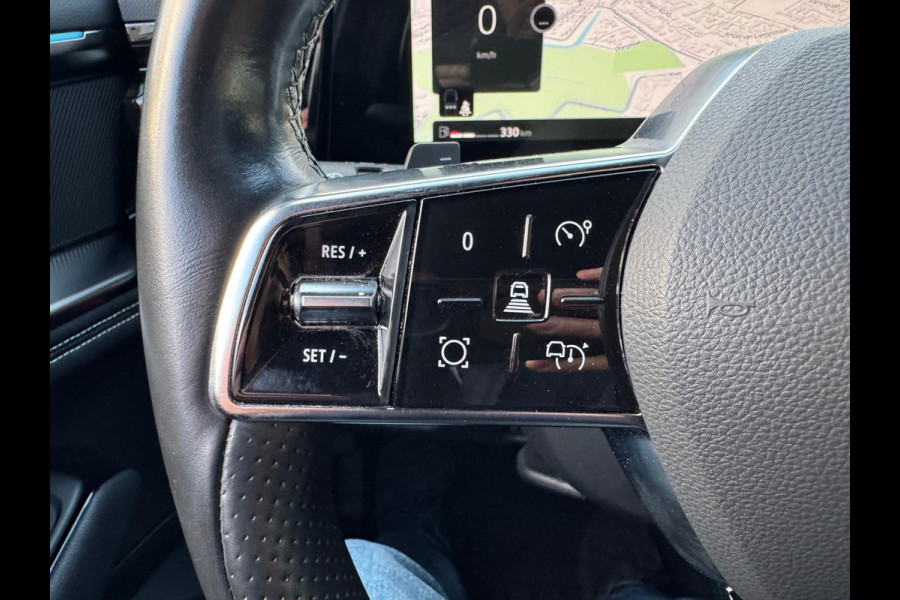 Renault Austral TCe 160 EDC iconic Head up / Elektr bed. stoel / LM velgen / Elektr klep / 360 camera