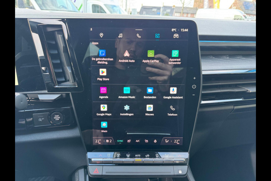 Renault Austral TCe 160 EDC iconic Head up / Elektr bed. stoel / LM velgen / Elektr klep / 360 camera