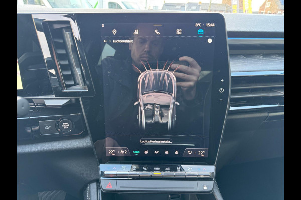 Renault Austral TCe 160 EDC iconic Head up / Elektr bed. stoel / LM velgen / Elektr klep / 360 camera