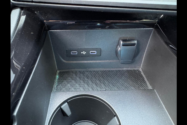 Renault Austral TCe 160 EDC iconic Head up / Elektr bed. stoel / LM velgen / Elektr klep / 360 camera