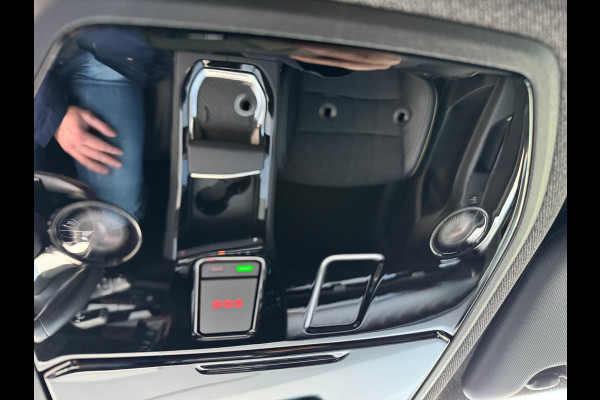 Renault Austral TCe 160 EDC iconic Head up / Elektr bed. stoel / LM velgen / Elektr klep / 360 camera