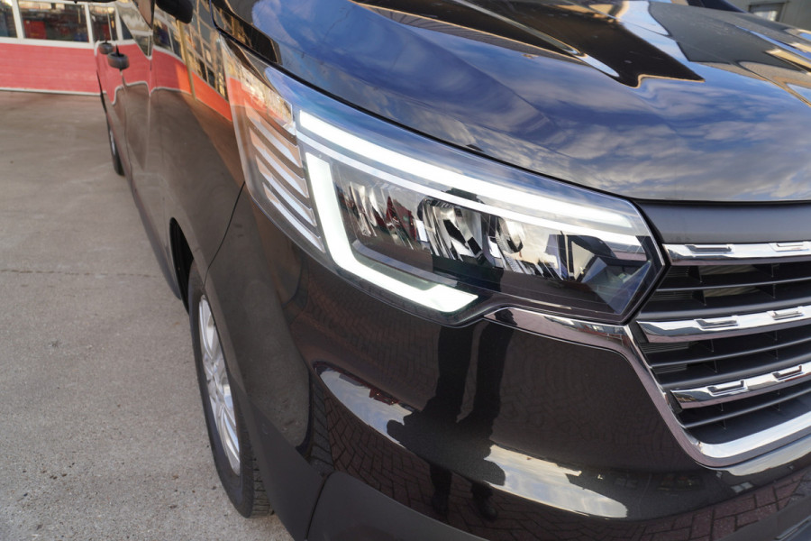 Renault Trafic 2.0 Bleu dCi EDC 170PK L2H1 Extra DubbelCabine Automaat Schuifdeur L/R Nr. V901 |  Climate | Navi | Camera |