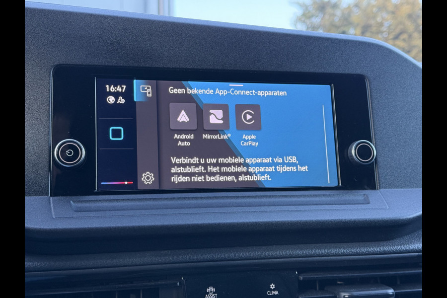 Volkswagen Caddy Cargo 2.0 TDI STYLE / L1H1 / TREKHAAK / 65.579 KM !! / AIRCO / CRUISE / PDC / COMF STOEL / APPLE CARPLAY / 6 BAK