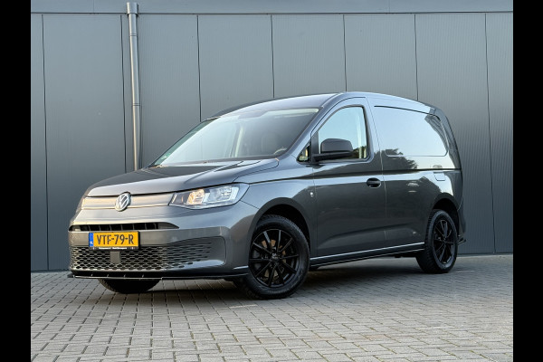 Volkswagen Caddy Cargo 2.0 TDI STYLE / L1H1 / TREKHAAK / 65.579 KM !! / AIRCO / CRUISE / PDC / COMF STOEL / APPLE CARPLAY / 6 BAK