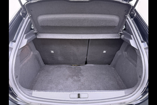 Opel CORSA-E GS Line 50kWh Navi Ecc Stoel+Stuurverwarming Apple Carplay Android Auto Cruise Control Pdc SOH 89% Led Lane Assist Privacy Glas Regen-Lichtsensor Led Keyless Verkeersbord detectie Rijstrooksensor Dealeronderhouden