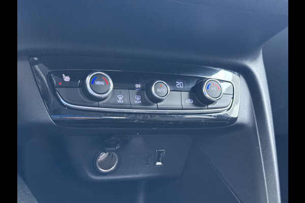 Opel CORSA-E Edition+ 50kWh Warmtepomp Fase 3 Laden Navi Stoel+Stuurverwarming 360°Camera Two-Tone Lak Ecc Navi Pack Parkeer Pack Pdc DAB Lmv 16" Privacy Glas Led Isofix Regen-Lichtsensor LaneAssist Origineel Nederlandse Auto SOH 89% Zeer compleet!