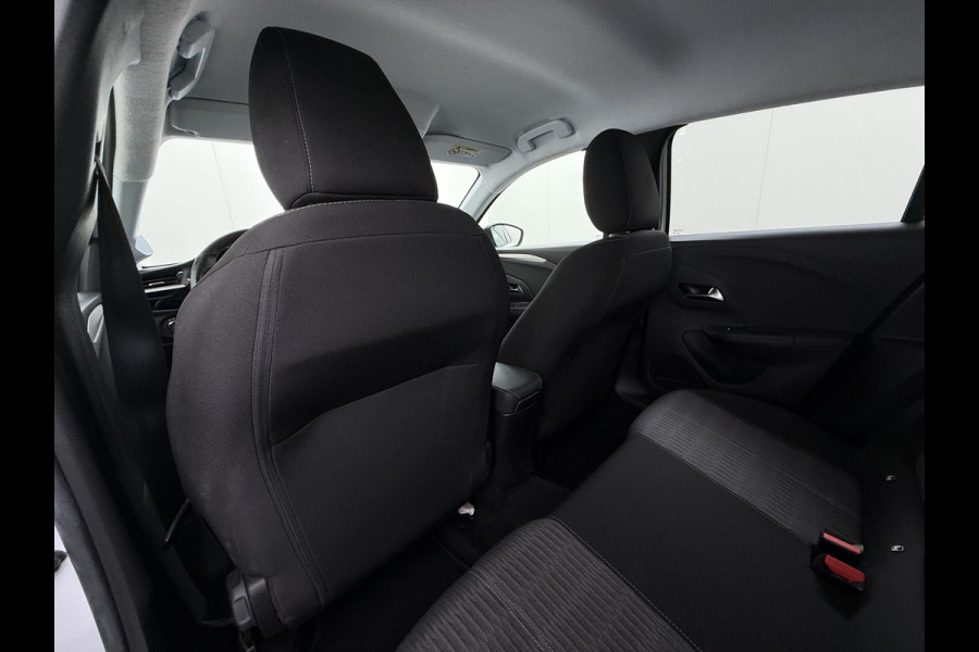 Opel CORSA-E Edition+ 50kWh Warmtepomp Fase 3 Laden Navi Stoel+Stuurverwarming 360°Camera Two-Tone Lak Ecc Navi Pack Parkeer Pack Pdc DAB Lmv 16" Privacy Glas Led Isofix Regen-Lichtsensor LaneAssist Origineel Nederlandse Auto SOH 89% Zeer compleet!