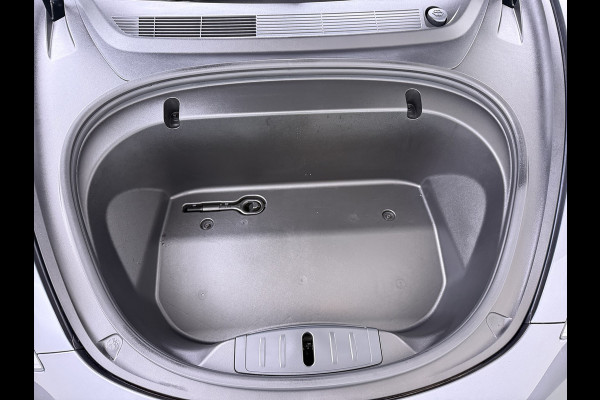 Tesla Model 3 RWD SR plus 325PK SOH 93% LFP Accu Lmv 18" AutoPilot Leder Panoramadak Adaptive-Cruise Camera's Elektr.-Stuur+Stoelen+Spiegels+G Navi LED DAB Voorverwarmen interieur via App Keyless One-Pedal-Drive Origineel Nederlandse auto Fabrieksgarantie op Accu en Motor tot 5-12-2028/160.000km