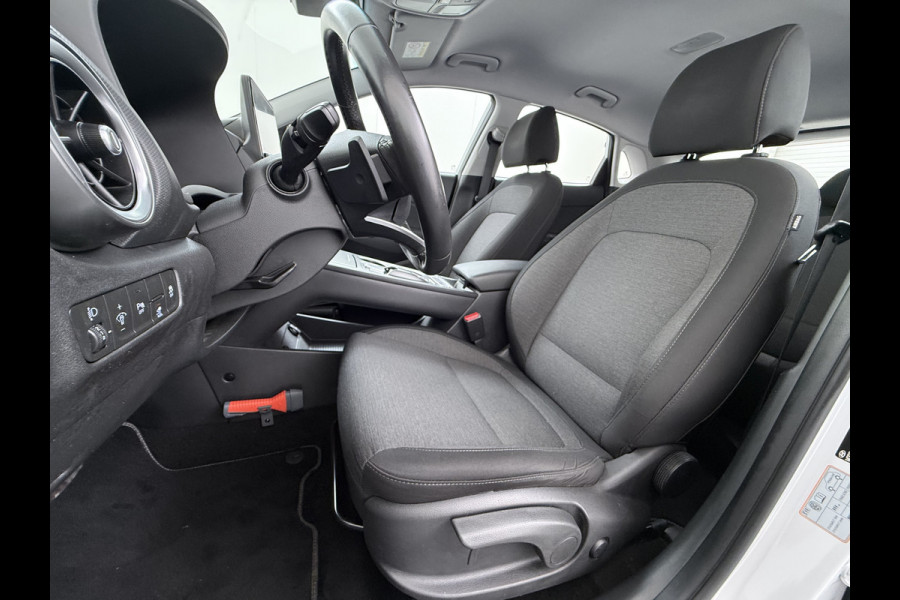 Hyundai Kona EV Comfort 64kWh FACELIFT SOH 100% Fase 3 Laden All-Season Banden Navi Ecc Adap.Cruise Camera Krell®-Audio Apple Carplay Android Keyless Subwoofer Led Lmv Rijstrooksensor Forward Collision-Avoidance Bluetooth 1e Eigenaar Origineel Nederlandse Auto