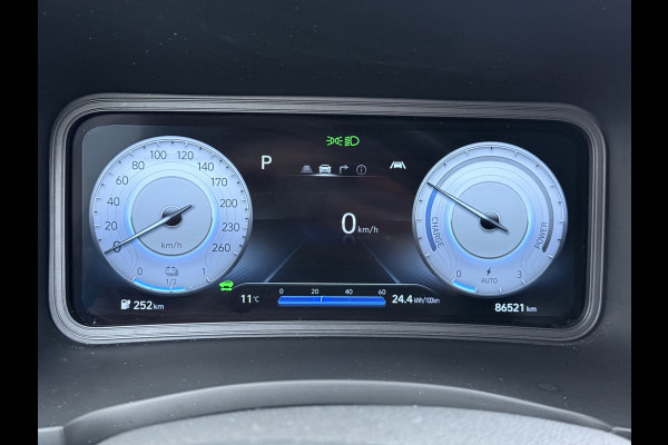 Hyundai Kona EV Comfort 64kWh FACELIFT SOH 100% Fase 3 Laden All-Season Banden Navi Ecc Adap.Cruise Camera Krell®-Audio Apple Carplay Android Keyless Subwoofer Led Lmv Rijstrooksensor Forward Collision-Avoidance Bluetooth 1e Eigenaar Origineel Nederlandse Auto