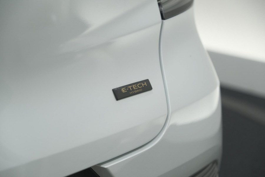 Renault Captur 1.6 E-Tech Full Hybrid 145 Techno | Pack Winter | Navigatie | Camera | Apple Carplay