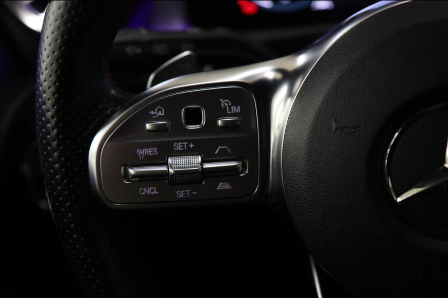Mercedes-Benz A-Klasse 200 AMG-LINE NAP/PANO/HUD/STOELV/CARPLAY/ACC/BOMVOL