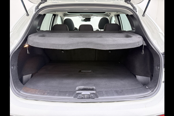 Nissan QASHQAI 1.3T 141PK Panoramadak Trekhaak 360°Camera Apple Carplay Android Auto Navio Ecc DIG-T N-Connecta Cruise control Dab Lmv 18" Bluetooth Led Verkeersbord detectie Regensensor Rijstrooksensor Keyless 1.300KG Trekgewicht Euro 6