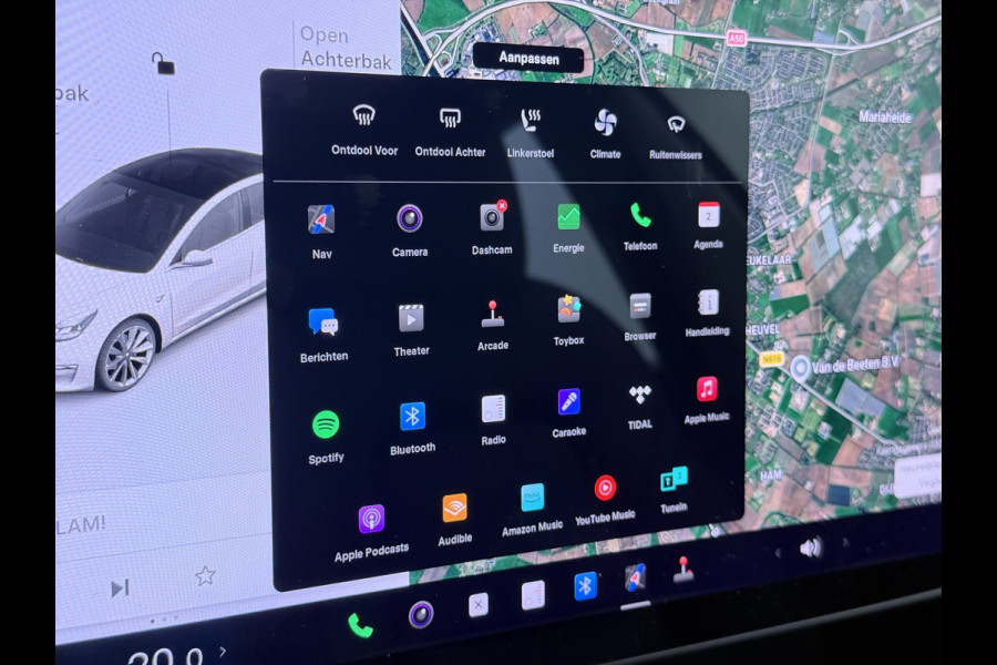 Tesla Model 3 RWD SR plus 325PK SOH 90% LFP Accu Lmv 19" AutoPilot Leder Panoramadak Adaptive-Cruise Camera's Elektr.-Stuur+Stoelen+Spiegels+G Navi LED DAB Voorverwarmen interieur via App Keyless One-Pedal-Drive 1e Eigenaar Origineel Nederlandse Auto Fabrieksgarantie op motor en accu tot 05-12-2028/160.000km