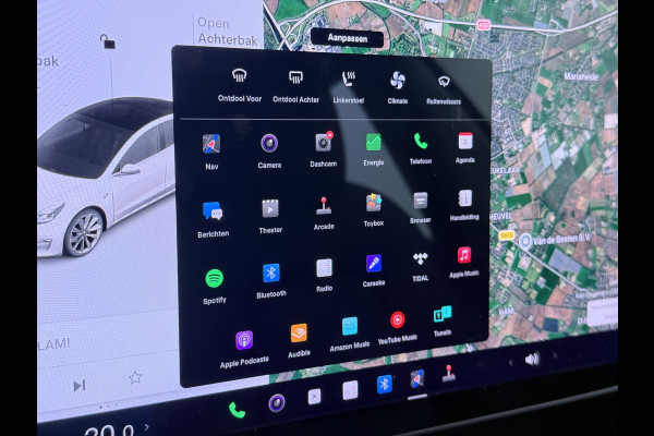 Tesla Model 3 RWD SR plus 325PK SOH 90% LFP Accu Lmv 19" AutoPilot Leder Panoramadak Adaptive-Cruise Camera's Elektr.-Stuur+Stoelen+Spiegels+G Navi LED DAB Voorverwarmen interieur via App Keyless One-Pedal-Drive 1e Eigenaar Origineel Nederlandse Auto Fabrieksgarantie op motor en accu tot 05-12-2028/160.000km