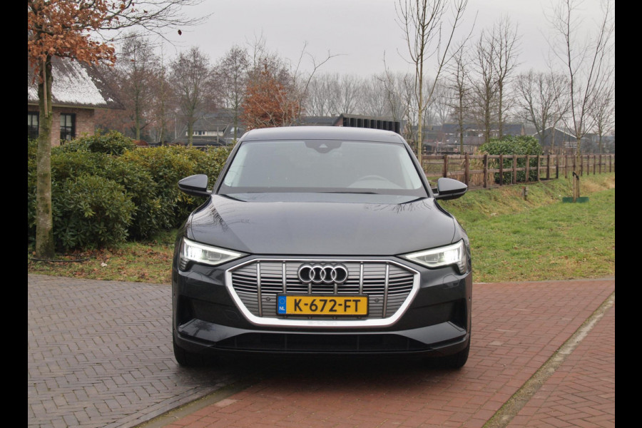 Audi e-tron 55 quattro edition 95 kWh | SOH 92% | Cruise Control | Parkeersensoren | DAB | Virtual Cockpit |