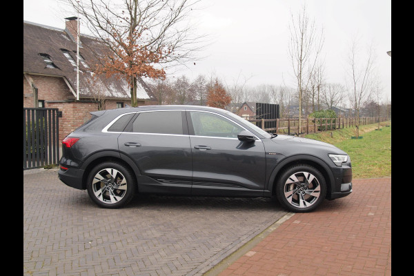 Audi e-tron 55 quattro edition 95 kWh | SOH 92% | Cruise Control | Parkeersensoren | DAB | Virtual Cockpit |