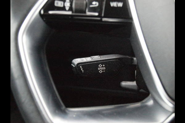 Audi e-tron 55 quattro edition 95 kWh | SOH 92% | Cruise Control | Parkeersensoren | DAB | Virtual Cockpit |