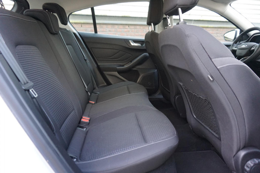 Ford Focus 1.0 EcoB.125PK Business/WinterPack/Camera/1e Eig./ November 2021