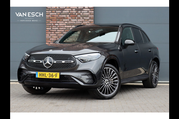 Mercedes-Benz GLC 300e 4MATIC AMG Line | Distronic | Panoramadak | Trekhaak | Memory | Burmester | Verwarmd Stuurwiel | Digital Light | Surround Camera | Keyless Go | Dodehoekassistent |