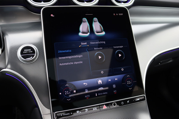 Mercedes-Benz GLC 300e 4MATIC AMG Line | Distronic | Panoramadak | Trekhaak | Memory | Burmester | Verwarmd Stuurwiel | Digital Light | Surround Camera | Keyless Go | Dodehoekassistent |