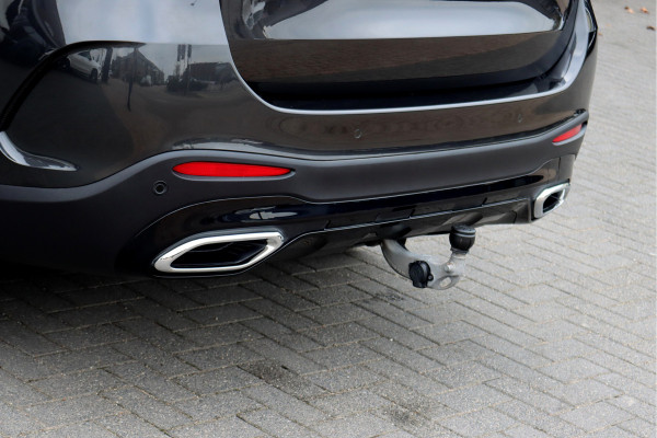 Mercedes-Benz GLC 300e 4MATIC AMG Line | Distronic | Panoramadak | Trekhaak | Memory | Burmester | Verwarmd Stuurwiel | Digital Light | Surround Camera | Keyless Go | Dodehoekassistent |