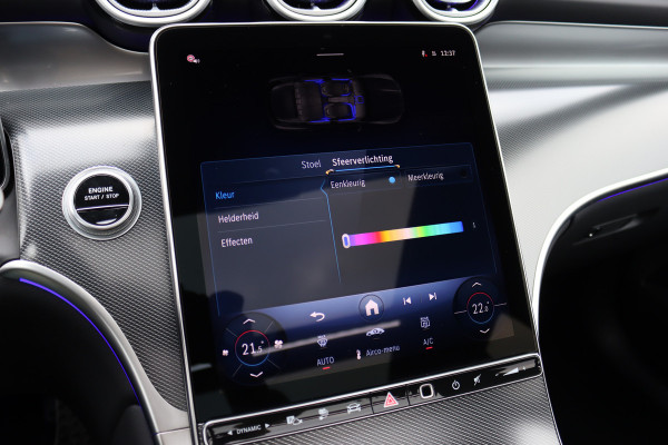 Mercedes-Benz GLC 300e 4MATIC AMG Line | Distronic | Panoramadak | Trekhaak | Memory | Burmester | Verwarmd Stuurwiel | Digital Light | Surround Camera | Keyless Go | Dodehoekassistent |