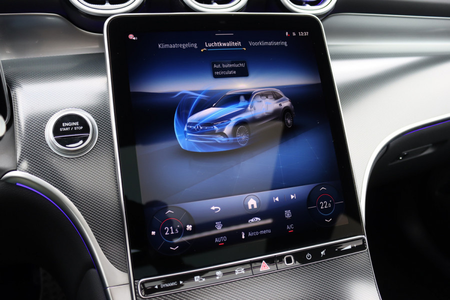 Mercedes-Benz GLC 300e 4MATIC AMG Line | Distronic | Panoramadak | Trekhaak | Memory | Burmester | Verwarmd Stuurwiel | Digital Light | Surround Camera | Keyless Go | Dodehoekassistent |