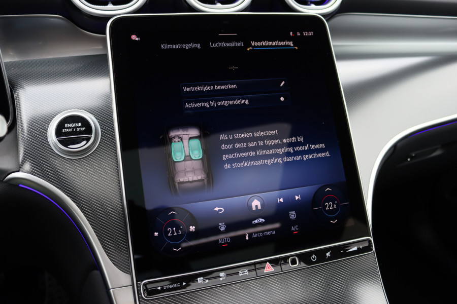 Mercedes-Benz GLC 300e 4MATIC AMG Line | Distronic | Panoramadak | Trekhaak | Memory | Burmester | Verwarmd Stuurwiel | Digital Light | Surround Camera | Keyless Go | Dodehoekassistent |