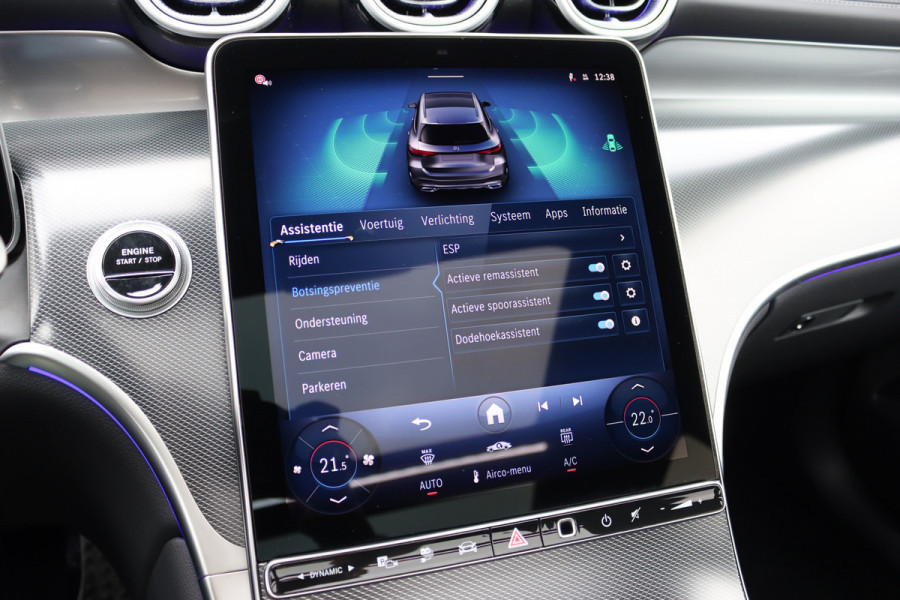 Mercedes-Benz GLC 300e 4MATIC AMG Line | Distronic | Panoramadak | Trekhaak | Memory | Burmester | Verwarmd Stuurwiel | Digital Light | Surround Camera | Keyless Go | Dodehoekassistent |