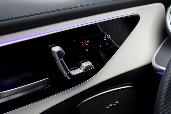 Mercedes-Benz C-Klasse Estate 300 e AMG Line | Distronic+ | Panoramadak | Memory | Stoelverwarming/-ventilatie | Verwarmd Stuurwiel | HUD | Leder | Digital Light | Surround Camera |
