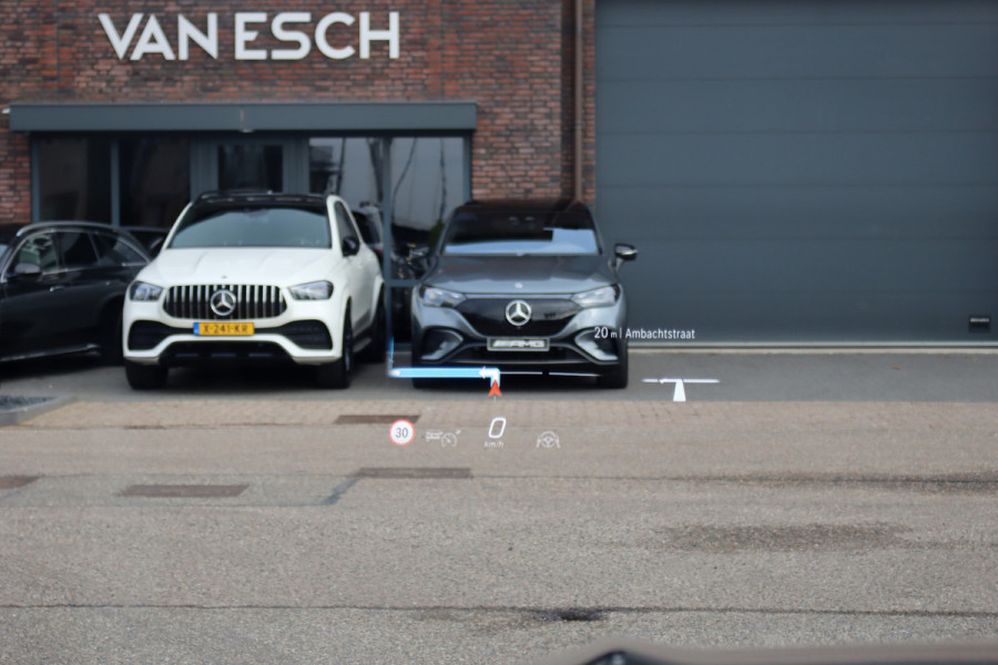 Mercedes-Benz C-Klasse Estate 300 e AMG Line | Distronic+ | Panoramadak | Memory | Stoelverwarming/-ventilatie | Verwarmd Stuurwiel | HUD | Leder | Digital Light | Surround Camera |