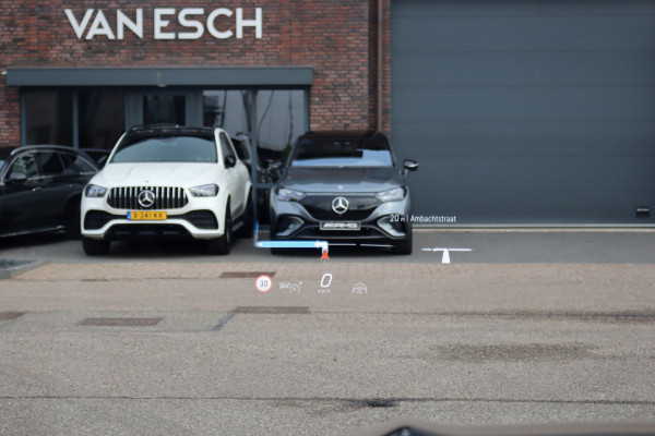 Mercedes-Benz C-Klasse Estate 300 e AMG Line | Distronic+ | Panoramadak | Memory | Stoelverwarming/-ventilatie | Verwarmd Stuurwiel | HUD | Leder | Digital Light | Surround Camera |