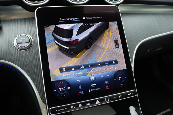 Mercedes-Benz C-Klasse Estate 300 e AMG Line | Distronic+ | Panoramadak | Memory | Stoelverwarming/-ventilatie | Verwarmd Stuurwiel | HUD | Leder | Digital Light | Surround Camera |