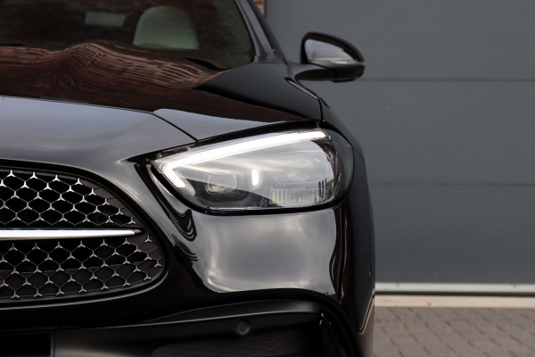 Mercedes-Benz C-Klasse Estate 300 e AMG Line | Distronic+ | Panoramadak | Memory | Stoelverwarming/-ventilatie | Verwarmd Stuurwiel | HUD | Leder | Digital Light | Surround Camera |