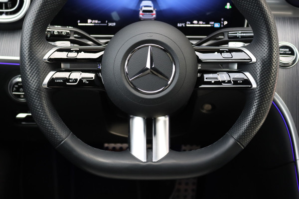 Mercedes-Benz C-Klasse Estate 300 e AMG Line | Distronic+ | Panoramadak | Memory | Stoelverwarming/-ventilatie | Verwarmd Stuurwiel | HUD | Leder | Digital Light | Surround Camera |