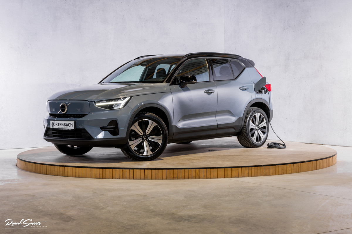 Volvo XC40 Recharge Plus | Adaptieve cruise | Blis | 19 Inch | Full LED |