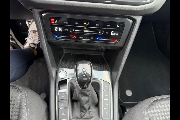 Volkswagen Tiguan 1.4 TSI eHybrid Active PHEV 245PK COMPLEET!| HUD HEAD-UP DISPLAY | PANODAK | ELEKTRISCHE TREKHAAK | 360 CAMERA | VIRTUAL DISPLAY |WINTERPACK STUUR + STOELVERWARMING | DEALER ONDERHOUDEN |