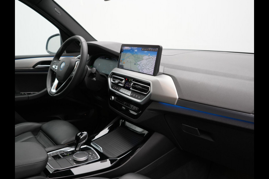BMW X3 xDrive30e Business Edition Plus Plug In Hybrid 293pk FACELIFT Dealer O.H. PHEV | Trekhaak Af Fabriek | Panodak | 360 Camera | Lederen Sportstoelen Memory & Verwarmd | Sfeerverlichting | Apple Carplay | Keyless | Virtual | Navigatie | DAB | Cruise Control |
