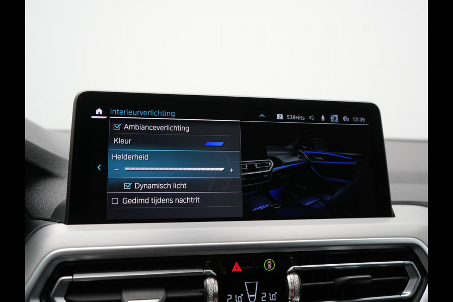 BMW X3 xDrive30e Business Edition Plus Plug In Hybrid 293pk FACELIFT Dealer O.H. PHEV | Trekhaak Af Fabriek | Panodak | 360 Camera | Lederen Sportstoelen Memory & Verwarmd | Sfeerverlichting | Apple Carplay | Keyless | Virtual | Navigatie | DAB | Cruise Control |