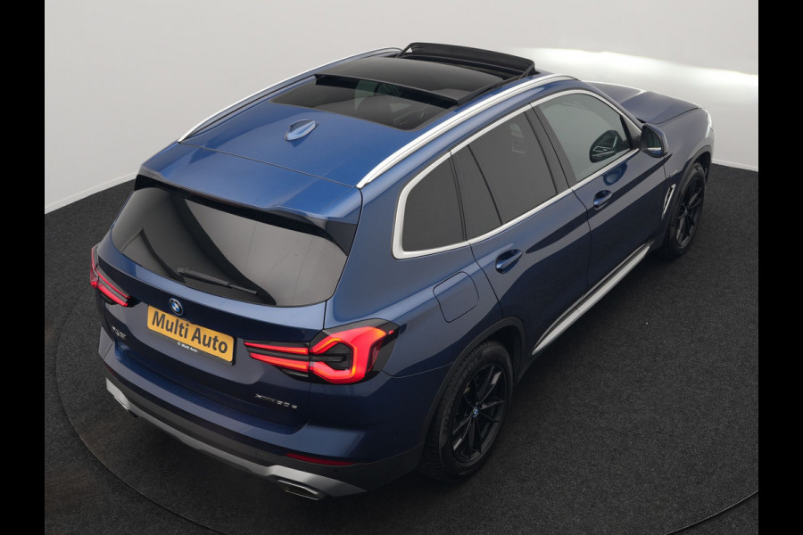 BMW X3 xDrive30e Business Edition Plus Plug In Hybrid 293pk FACELIFT Dealer O.H. PHEV | Trekhaak Af Fabriek | Panodak | 360 Camera | Lederen Sportstoelen Memory & Verwarmd | Sfeerverlichting | Apple Carplay | Keyless | Virtual | Navigatie | DAB | Cruise Control |
