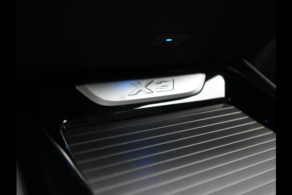 BMW X3 xDrive30e Business Edition Plus Plug In Hybrid 293pk FACELIFT Dealer O.H. PHEV | Trekhaak Af Fabriek | Panodak | 360 Camera | Lederen Sportstoelen Memory & Verwarmd | Sfeerverlichting | Apple Carplay | Keyless | Virtual | Navigatie | DAB | Cruise Control |