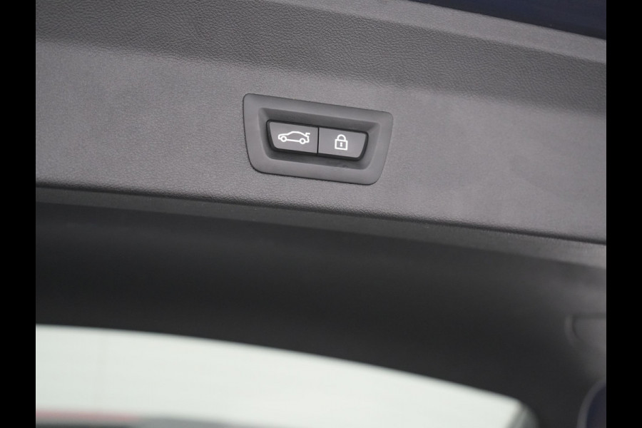 BMW X3 xDrive30e Business Edition Plus Plug In Hybrid 293pk FACELIFT Dealer O.H. PHEV | Trekhaak Af Fabriek | Panodak | 360 Camera | Lederen Sportstoelen Memory & Verwarmd | Sfeerverlichting | Apple Carplay | Keyless | Virtual | Navigatie | DAB | Cruise Control |