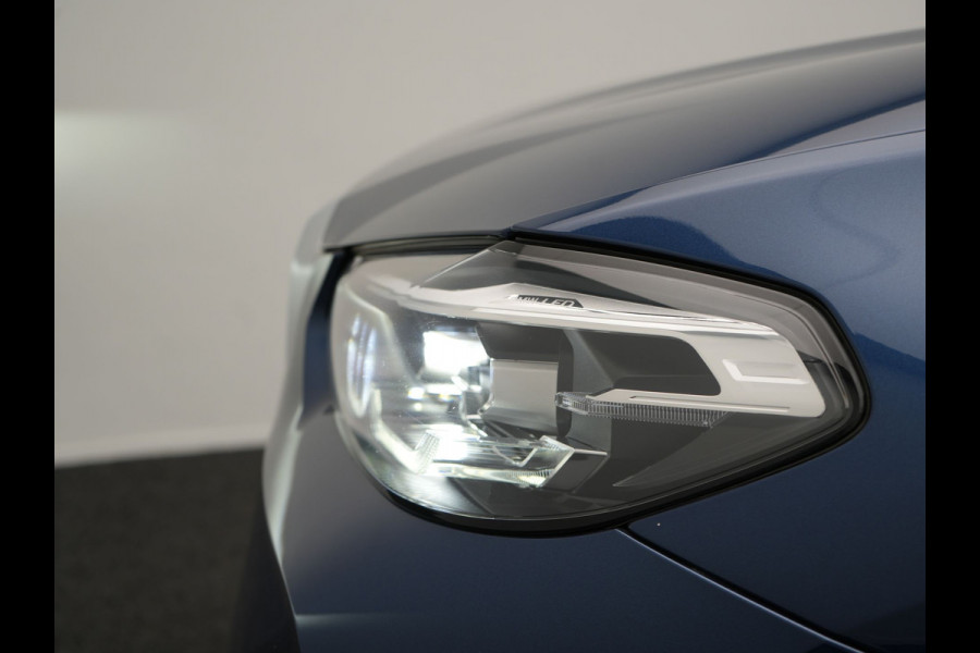 BMW X3 xDrive30e Business Edition Plus Plug In Hybrid 293pk FACELIFT Dealer O.H. PHEV | Trekhaak Af Fabriek | Panodak | 360 Camera | Lederen Sportstoelen Memory & Verwarmd | Sfeerverlichting | Apple Carplay | Keyless | Virtual | Navigatie | DAB | Cruise Control |