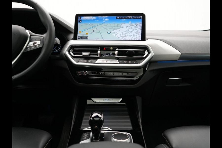 BMW X3 xDrive30e Business Edition Plus Plug In Hybrid 293pk FACELIFT Dealer O.H. PHEV | Trekhaak Af Fabriek | Panodak | 360 Camera | Lederen Sportstoelen Memory & Verwarmd | Sfeerverlichting | Apple Carplay | Keyless | Virtual | Navigatie | DAB | Cruise Control |